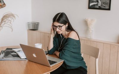 Why Not Everyone Can Be a Virtual Assistant or Work from Home